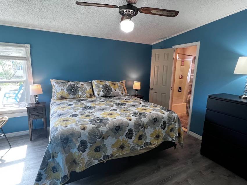 74 Greenview Drive a Winter Haven, FL Mobile or Manufactured Home for Sale